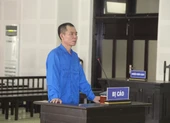 Dùng búa đánh vợ cũ nhập viện vì ghen vô cớ