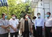 Chủ tịch Quốc hội dự lễ trao tặng máy lọc mặn tại Bến Tre