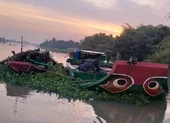 Bắt nhóm trộm cát nhảy sông trốn ở Củ Chi