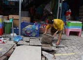 Video: Báo động tình trạng mất nắp cống thoát nước ở TP.HCM