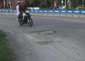 Chủ đầu tư nói gì về đường dẫn cầu Cổ Chiên sụp lún?