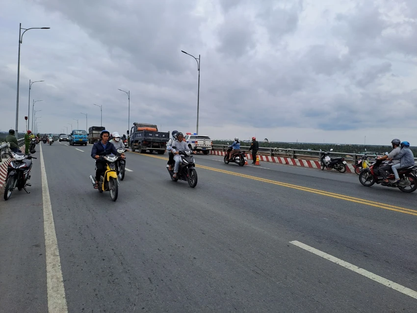 z4885160824547_49fe10e1c0b4221bfe8d2825a2e44ae9.jpg