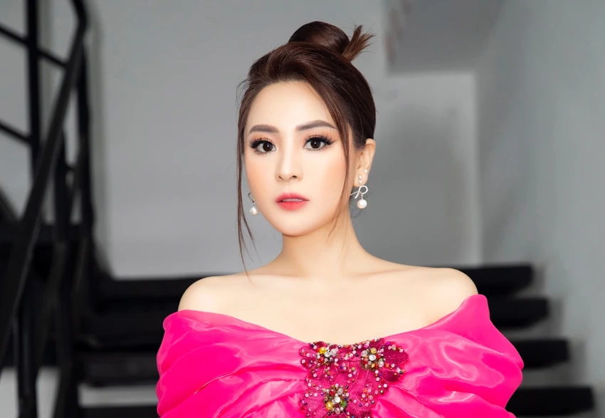 Ca sĩ Ánh Linh. ẢNH: NVCC Ca sĩ Ánh Linh. ẢNH: NVCC