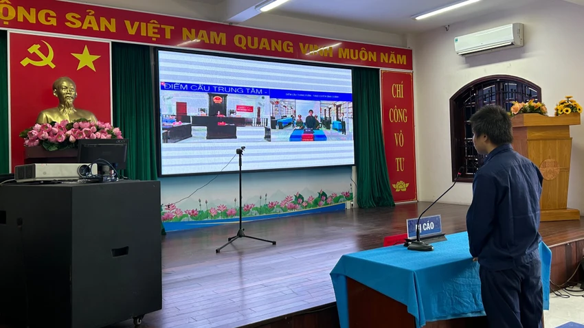 TAND huyện Cẩm Thủy, Thanh Hóa xét xử trực tuyến bị cáo Hai. Ảnh: KT TAND huyện Cẩm Thủy, Thanh Hóa xét xử trực tuyến bị cáo Hai. Ảnh: KT