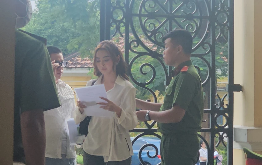 Bị cáo Nguyễn Xuân Hương Trang - thường gọi là Trang Nemo. Ảnh: SONG MAI Bị cáo Nguyễn Xuân Hương Trang - thường gọi là Trang Nemo. Ảnh: SONG MAI