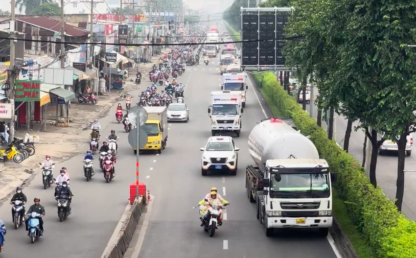 doan xe cho pham dai an dang kiem.png
