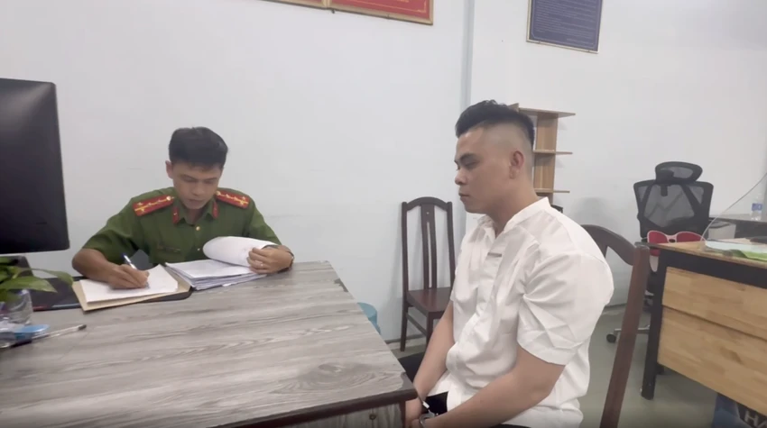 Khởi tố, tạm giam thanh niên đánh bảo vệ ở Phố đi bộ Nguyễn Huệ