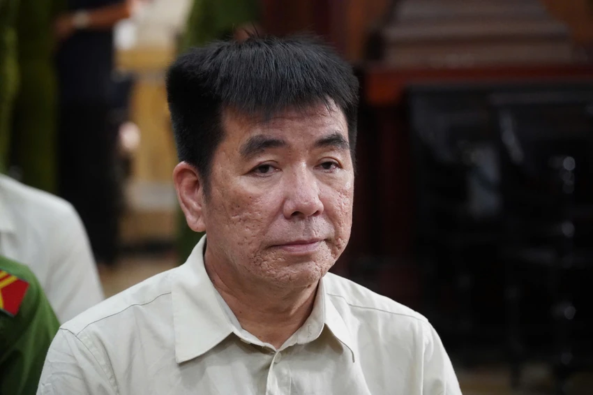 tiep-tay-cho-cat-lau-cuu-chu-tich-tinh-an-giang-bi-tuyen-1.jpg