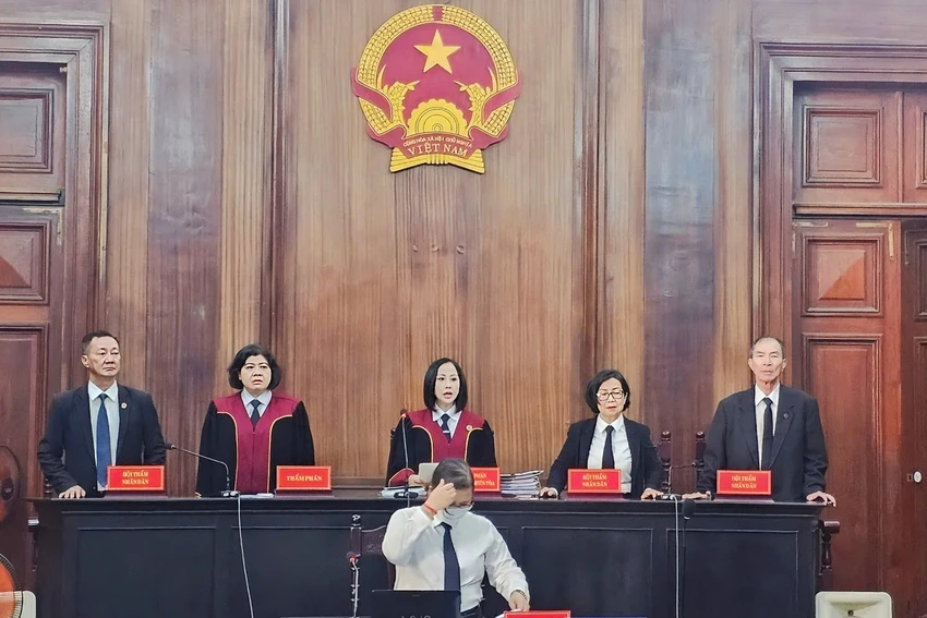 vu-hoai-dj-mua-ban-ma-tuy-nuoc-vui-toa-tra-ho-so-lam-ro-hang-loat-van-de-2.jpg