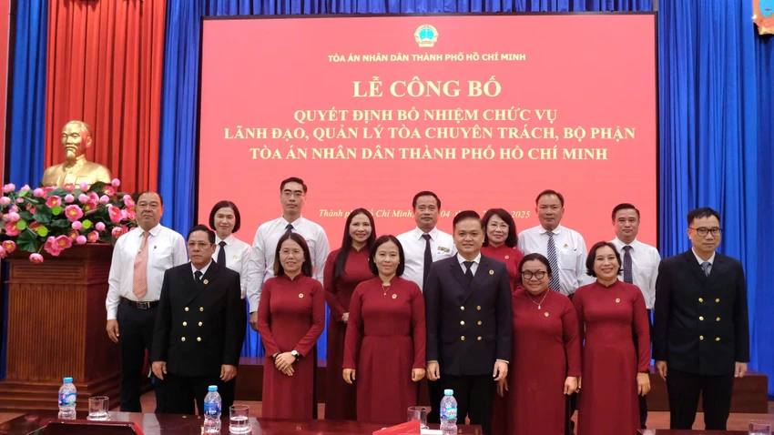 bo-nhiem-nhieu-nhan-su-moi-tai-tp-hcm-sau-hop-nhat-1.jpg