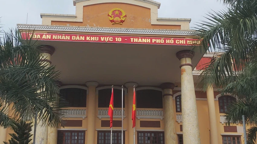 sau-sap-nhap-don-vi-hanh-chinh-toa-hoan-xet-xu-vi-chu-tich-ubnd-xa-vang-mat-1.jpg