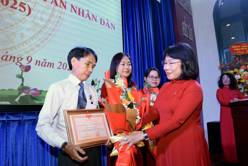 tand-tp-hcm-to-chuc-le-ky-niem-80-nam-ngay-thanh-lap-toa-an-nhan-dan-15.JPG