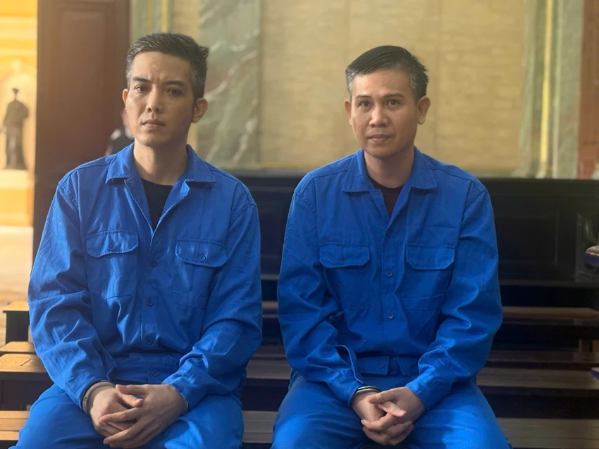 sang-nay-cuu-chu-tich-asanzo-pham-van-tam-hau-toa.jpg