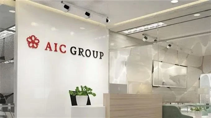 Theo VKSND TP.HCM, trong vụ án này, Nguyễn Thị Thanh Nhàn cùng 5 bị can khác không ra đầu thú xem như từ bỏ quyền bào chữa và bị truy tố, xét xử vắng mặt...