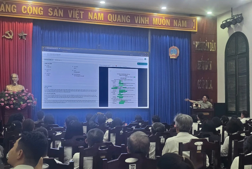 tand-tp-hcm-gioi-thieu-ung-dung-tri-tue-nhan-tao-ho-tro-nghien-cuu-giai-quyet-vu-viec-2.jpg
