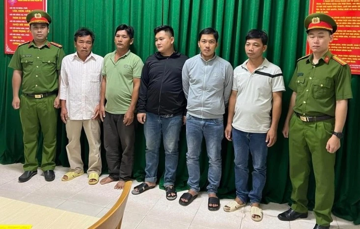 ba-trum-dung-sau-duong-day-khai-thac-cat-lau-tren-song-dong-nai-thu-loi-hon-4-4-ti-dong-1.jpeg