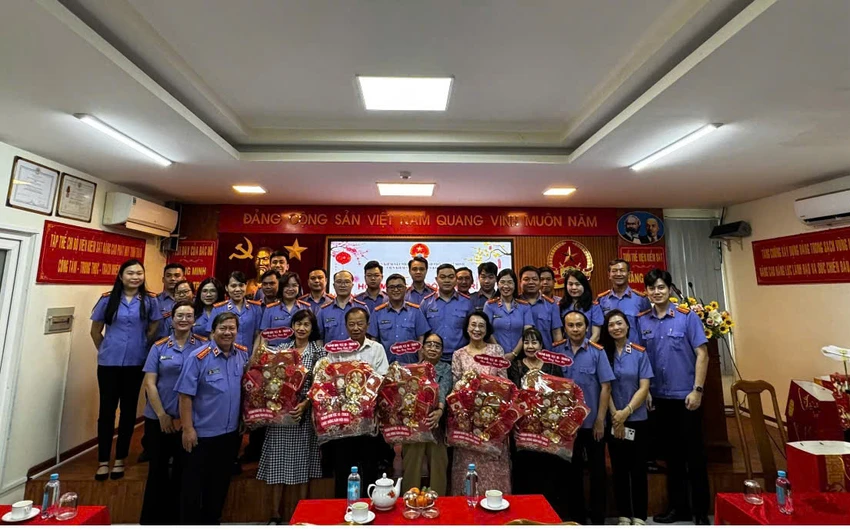 vksnd-khu-vuc-10-tp-hcm-ky-quy-che-phoi-hop-thuc-hien-nghi-quyet-205-bao-ve-nguoi-yeu-the-.jpg