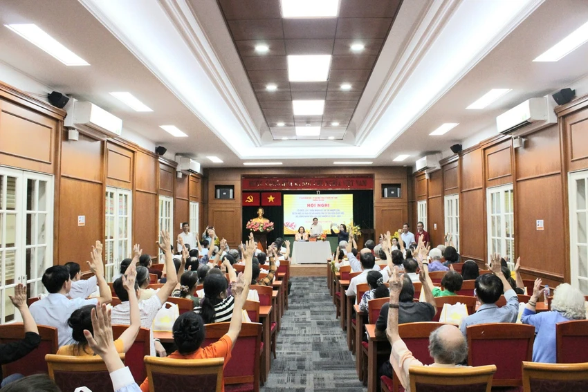 100-cu-tri-noi-cu-tru-tin-nhiem-vien-truong-vksnd-tp-hcm-le-van-dong-ung-cu-dai-bieu-quoc-hoi-6.jpeg