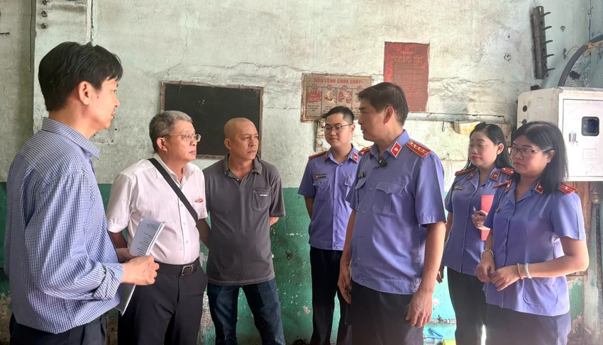 vksnd-khu-vuc-3-tp-hcm-bao-ve-loi-ich-cong-ban-giao-mat-bang-cho-cong-ty-dich-vu-cong-ich-quan-11-10.jpg