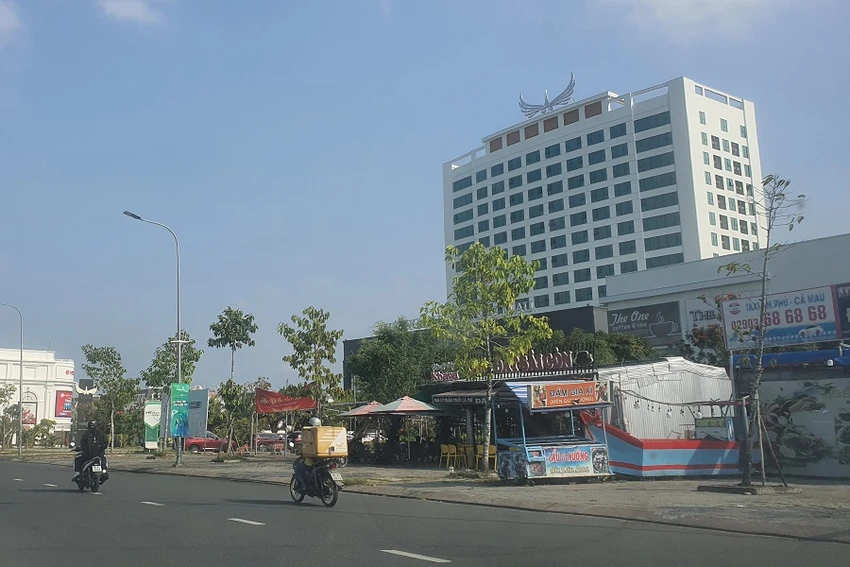 Cụm dự án Mường Thanh Cà Mau có vi phạm vừa bị Thanh tra Chính phủ chỉ ra. Ảnh: TRẦN VŨ Cụm dự án Mường Thanh Cà Mau có vi phạm vừa bị Thanh tra Chính phủ chỉ ra. Ảnh: TRẦN VŨ