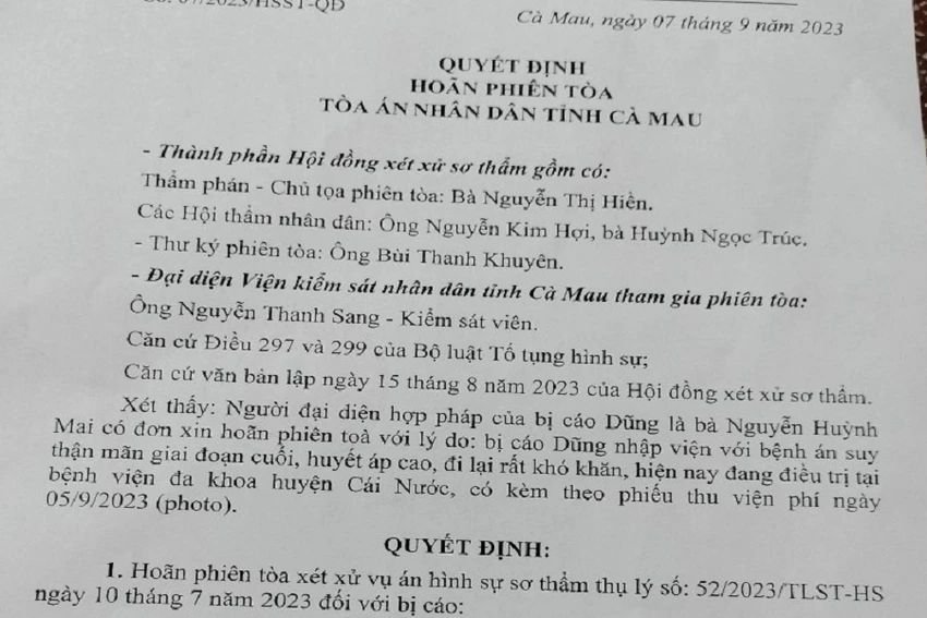 Quyết định hoãn xử vị bị cáo bị suy thận mãn. Ảnh: TRẦN VŨ Quyết định hoãn xử vị bị cáo bị suy thận mãn. Ảnh: TRẦN VŨ
