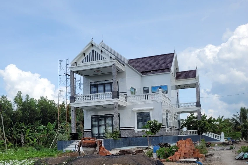 Phát hiện một biệt thự xây trái luật trên đất lâm nghiệp ở Cà Mau