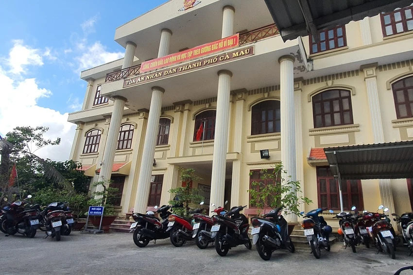 cựu chủ tịch tỉnh cà mau đòi nhà