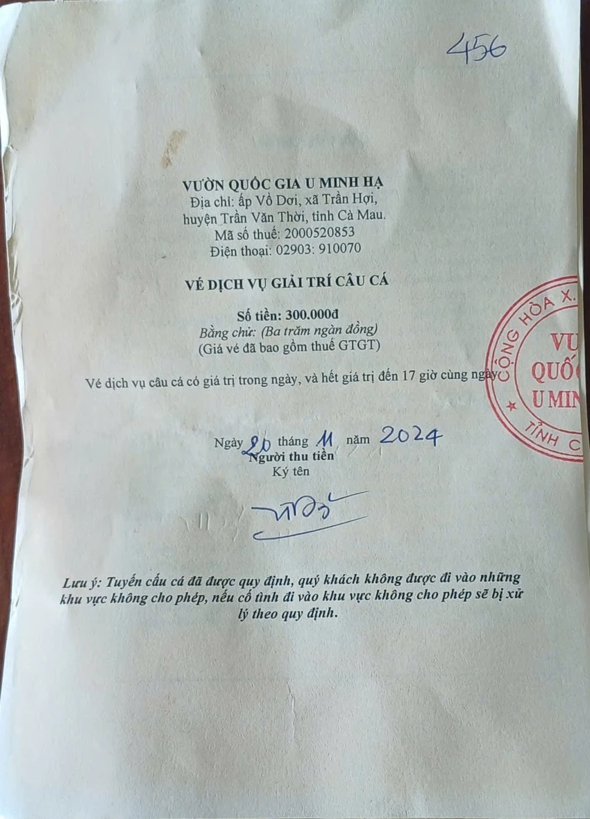 Vé câu cá lạ 2.jpg
