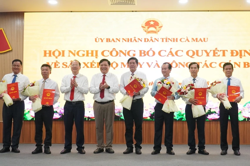 Tinh gọn bộ máy 3.jpg